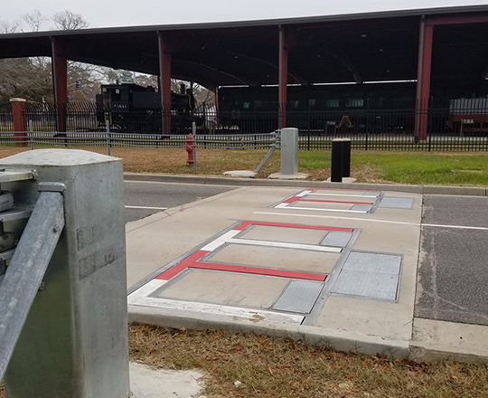 g-2000-wedge-barrier-down wedge barriers
